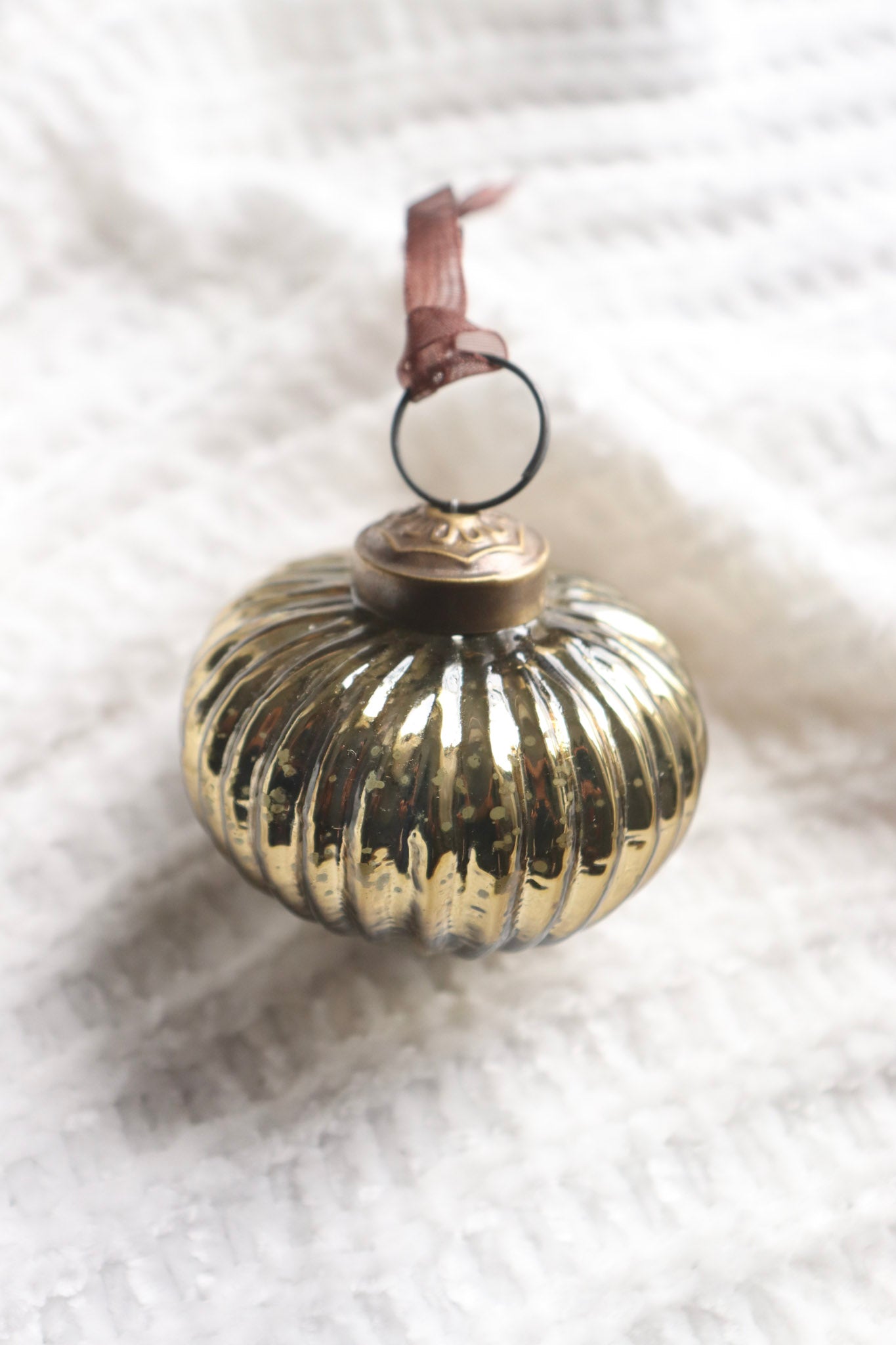 Luxury Diamond-Shaped Olive Striped Glass Christmas Ball