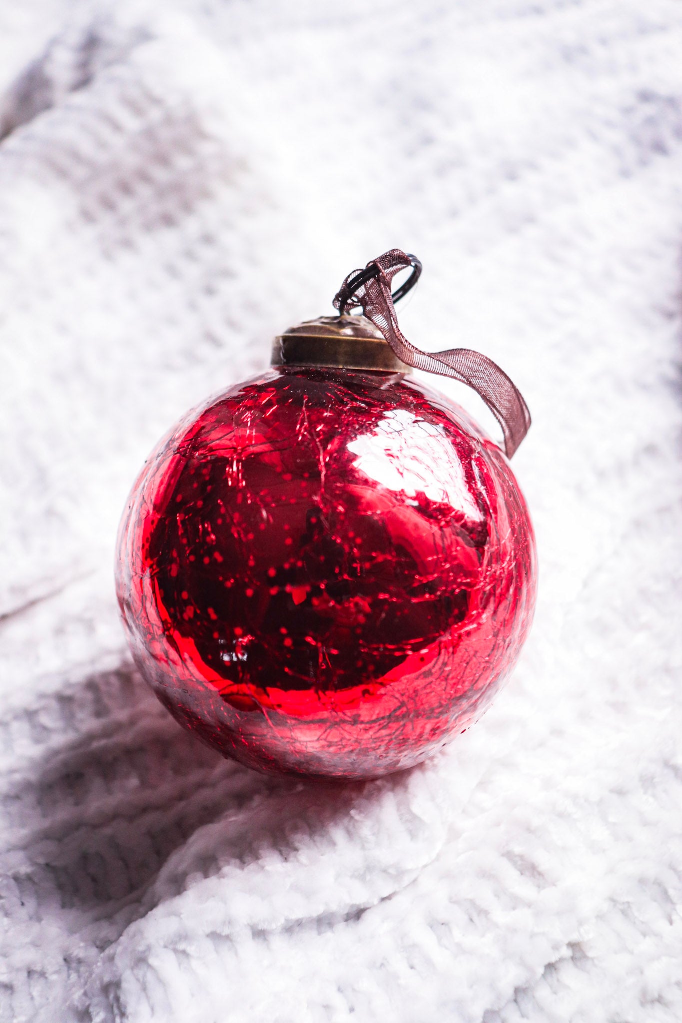 Luxury Red Crackle Glass Christmas Ball