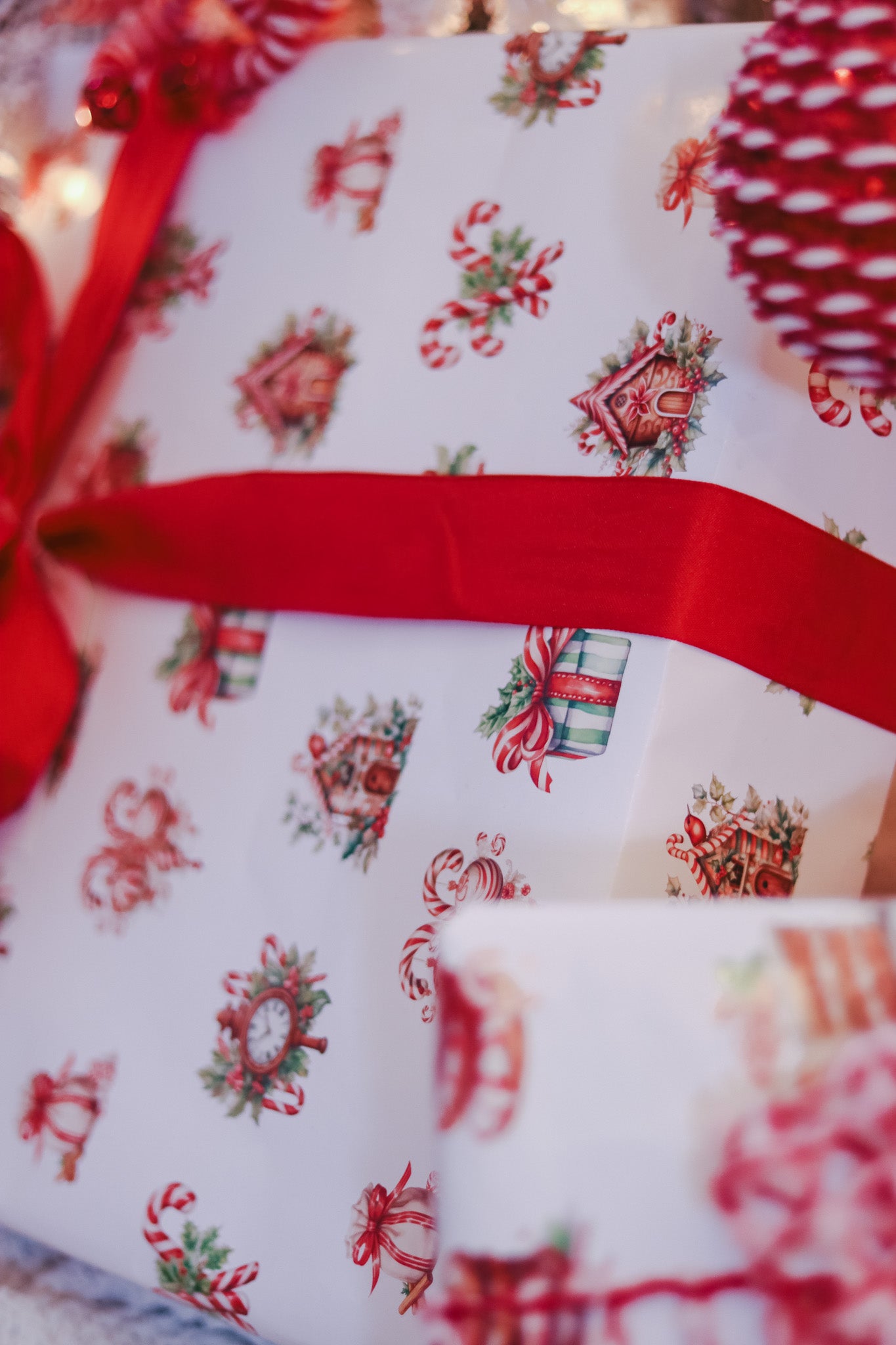 Gift Tag  + Thick Luxuty Wrapping Paper- Double sided red white green Peppermint Candy & Vintage Gingerbread House Christmas Gift Wrapping Paper + Tag